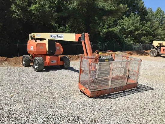 2012 JLG 800AJ Articulating Boom Lift
