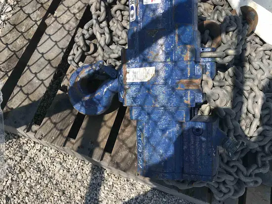 2012 JD NEUHAUS PROFI 10T Hoist