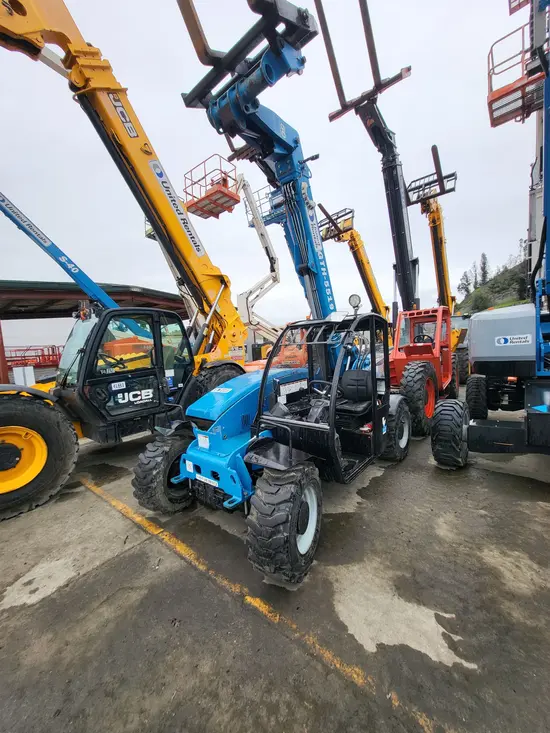 2017 Genie GTH-5519 Forklift
