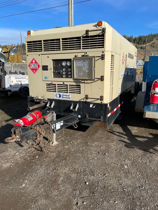 2017 Doosan HP915WCU-T4F Air Compressor