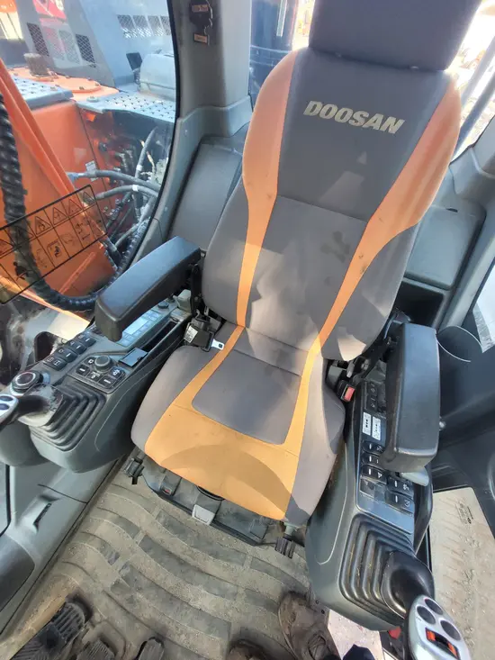 2017 Doosan DX140W-5-US20 Excavator