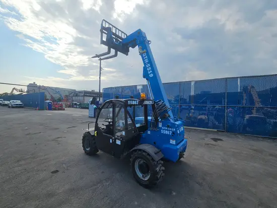 2017 Genie GTH-5519 Forklift