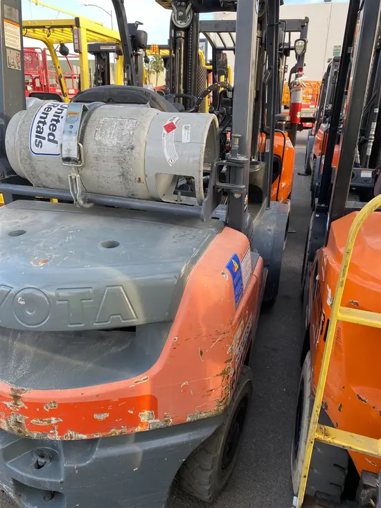 2018 Toyota 8FGU25 Warehouse Forklift