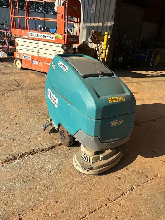 2019 Tennant T600-28 Scrubber