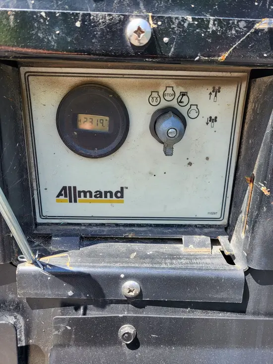 2019 Allmand NLV-ML3EC Portable Work Light