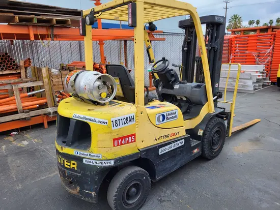 2017 HYSTER H50XT Warehouse Forklift
