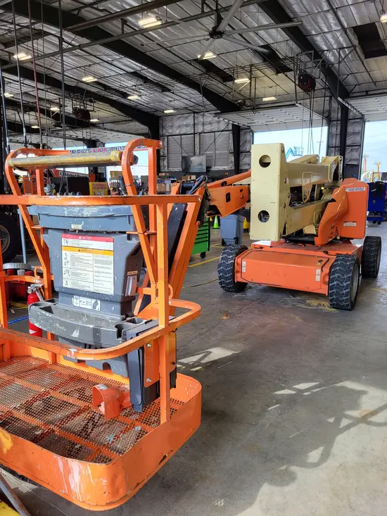 2018 JLG E450AJ Articulating Boom Lift
