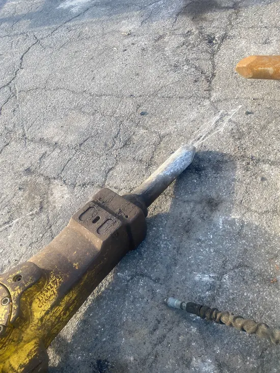 2017 Atlas Copco SB 452 Attachment