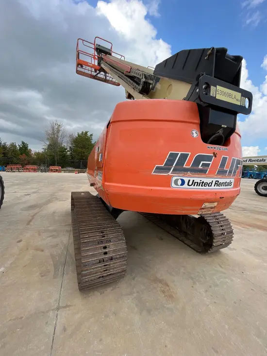 2017 JLG 600SC Boom Lift