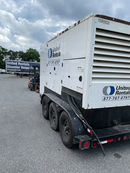 2015 Cummins C300D6R WOG Diesel Generator