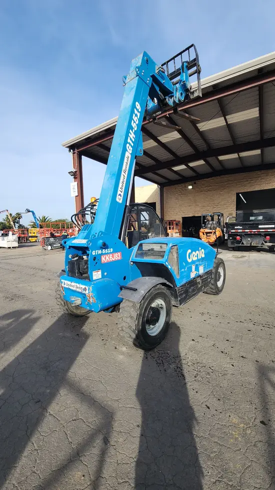2017 Genie GTH-5519 Forklift
