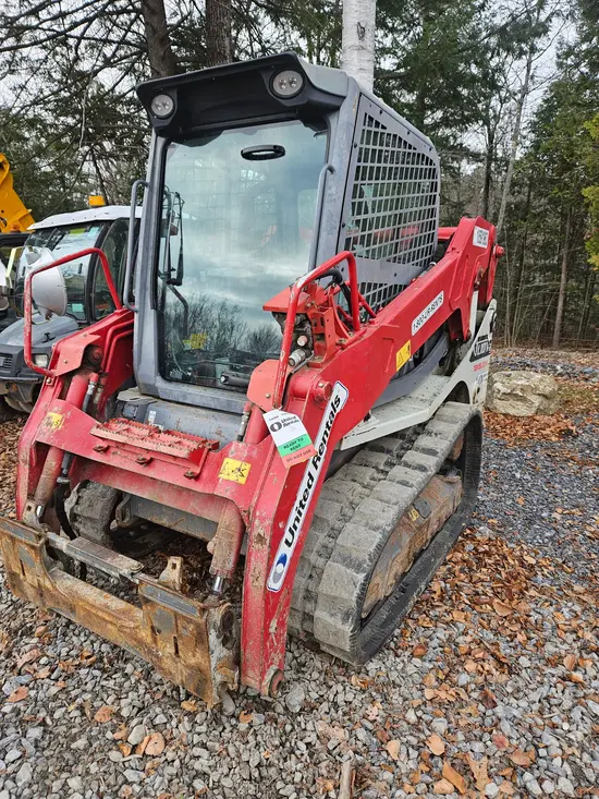 2017 Takeuchi TL10V2-CR Track Loader