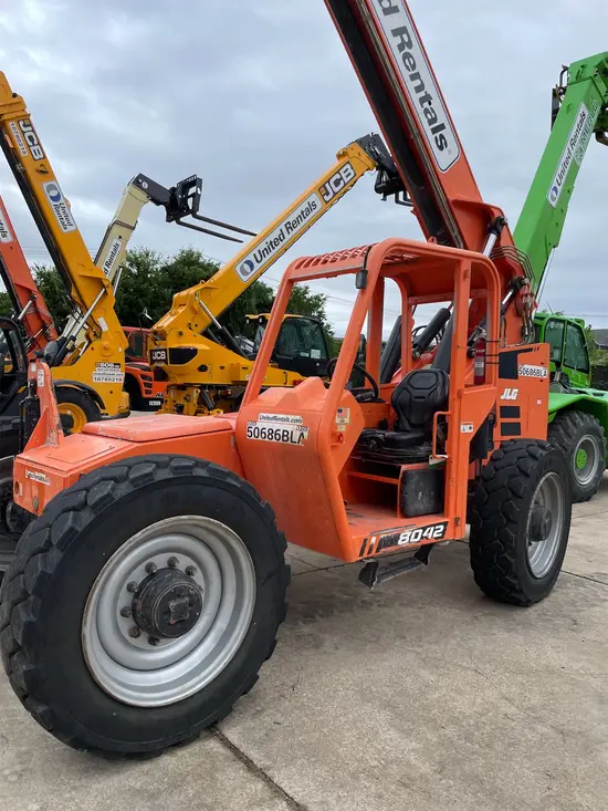 2017 SKYTRAK 8042 Forklift