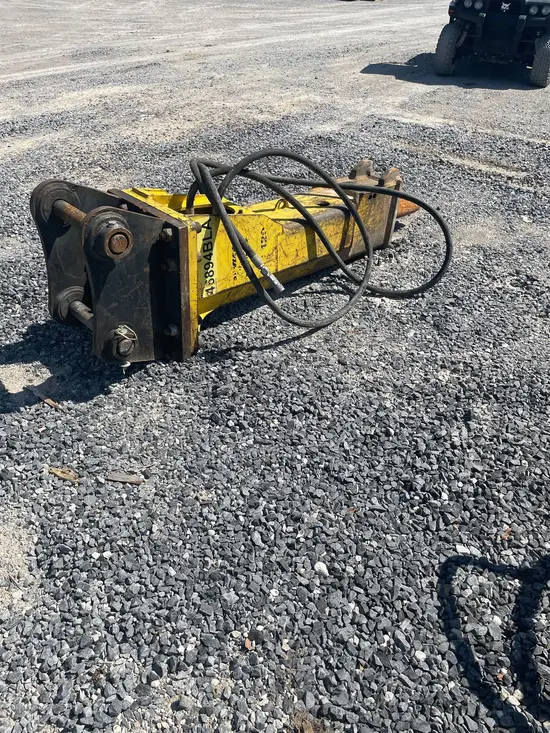 2015 Atlas Copco SB 452 Attachment