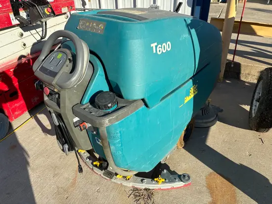 2019 Tennant T600-28 Scrubber