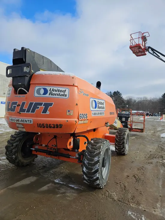 2017 JLG 600S Boom Lift