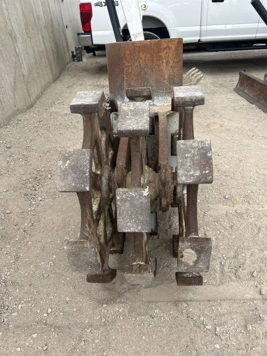 2019 FURUKAWA CW24III Compaction Attachment
