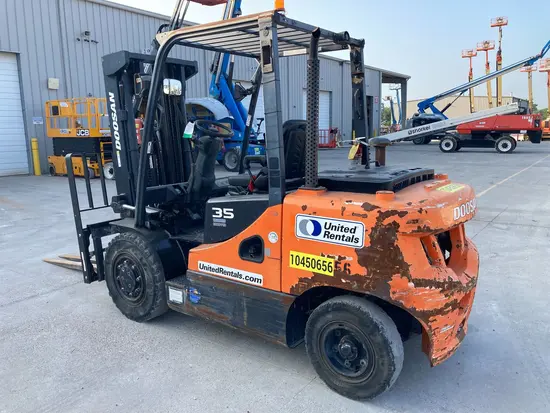 2016 Doosan D35S-7 Warehouse Forklift