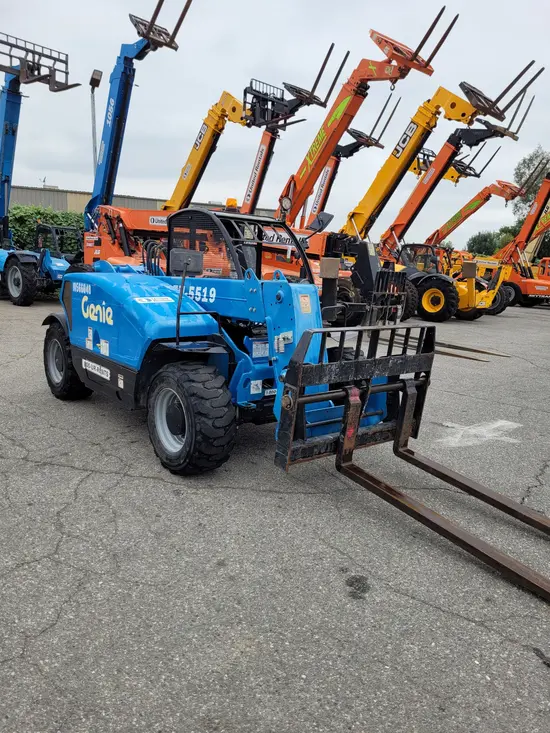 2017 Genie GTH-5519 Forklift