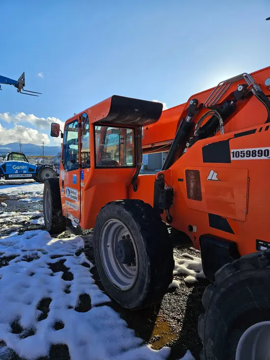 2017 SKYTRAK 8042 Forklift