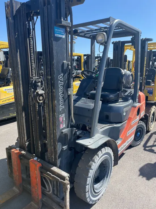 2018 Toyota 8FGU25 Warehouse Forklift