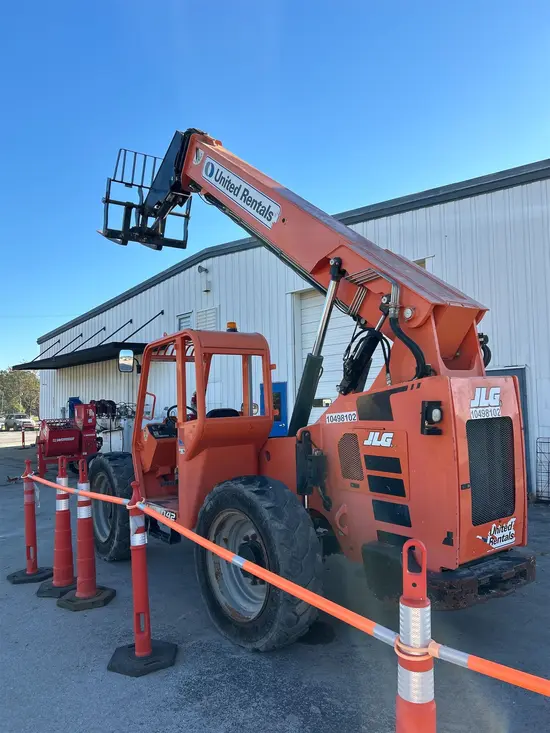 2016 SKYTRAK 6042 Forklift