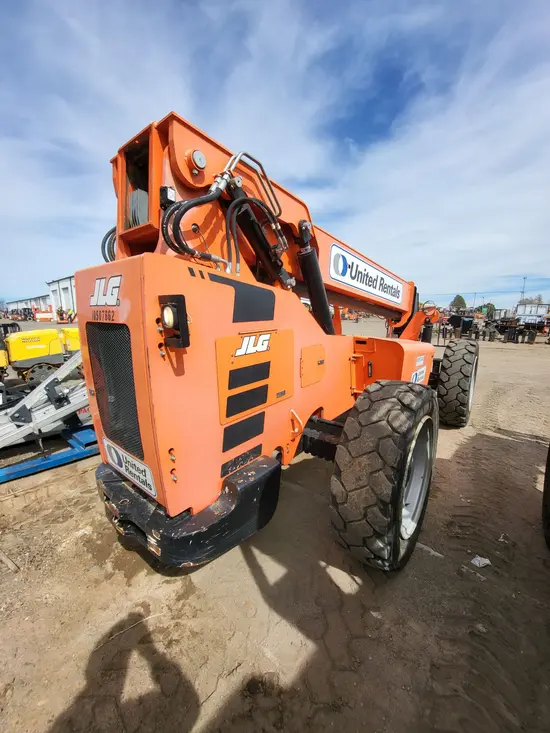 2016 SKYTRAK 6042 Forklift