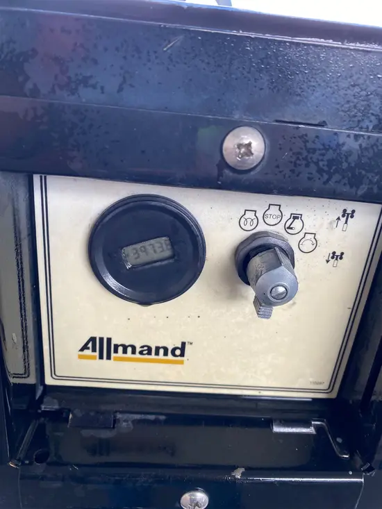 2019 Allmand NLV-ML3EC Portable Work Light