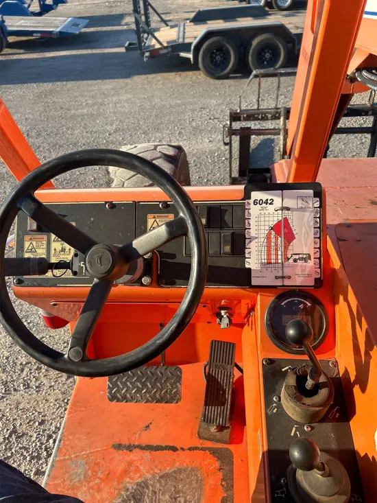 2014 SKYTRAK 6042 Forklift