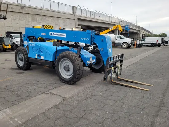 2014 Genie GTH-844 Forklift