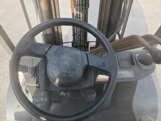2016 Toyota 8FDU25 Warehouse Forklift