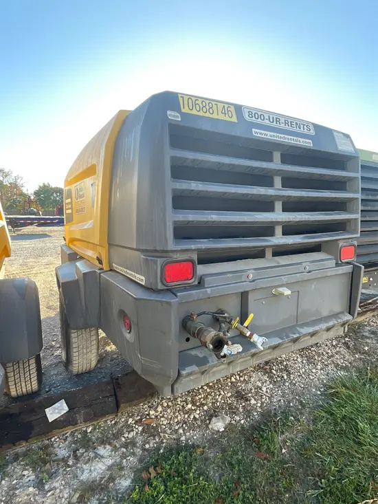 2017 Atlas Copco XAS440JD T4F Air Compressor