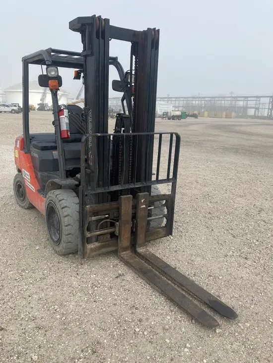 2016 Toyota 8FDU30 Warehouse Forklift
