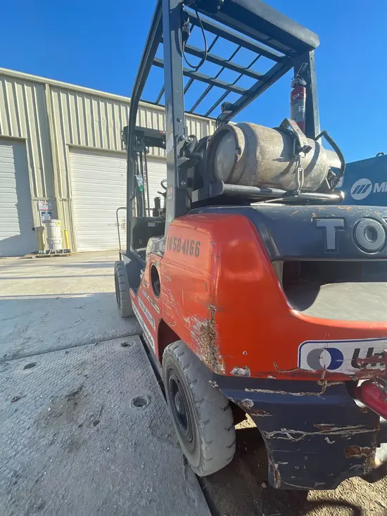 2017 Toyota 8FGU25 Warehouse Forklift