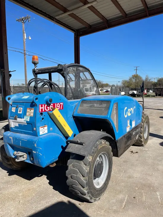 2017 Genie GTH-5519 Forklift