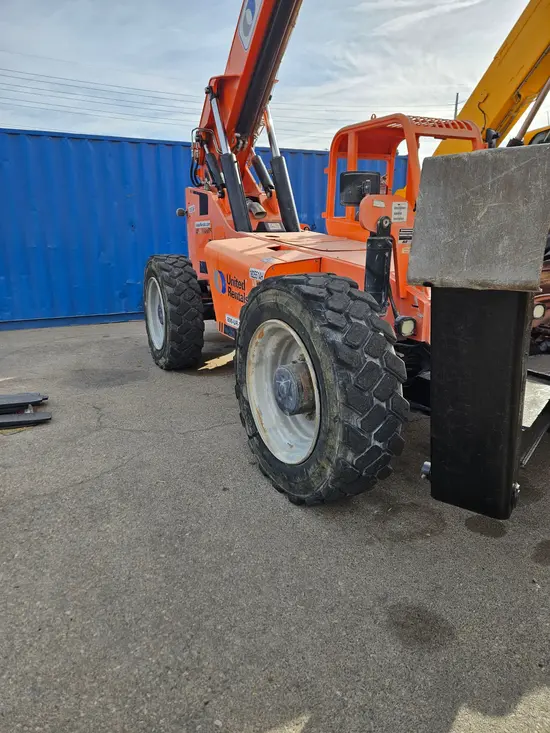 2017 SKYTRAK 10054 Forklift