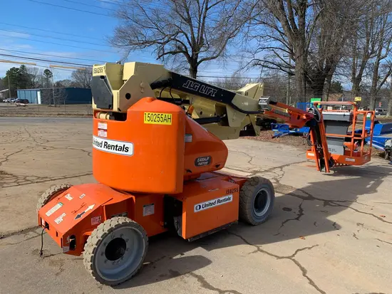 2015 JLG E400AJPN Articulating Boom Lift