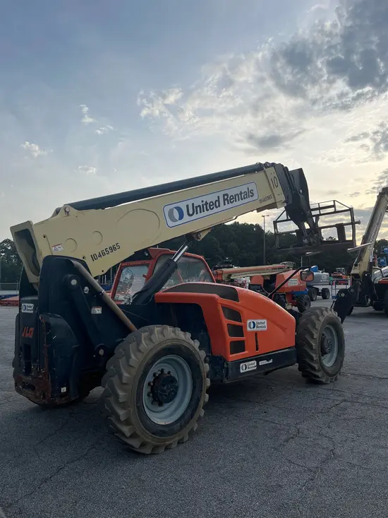 2016 JLG 1055 Forklift