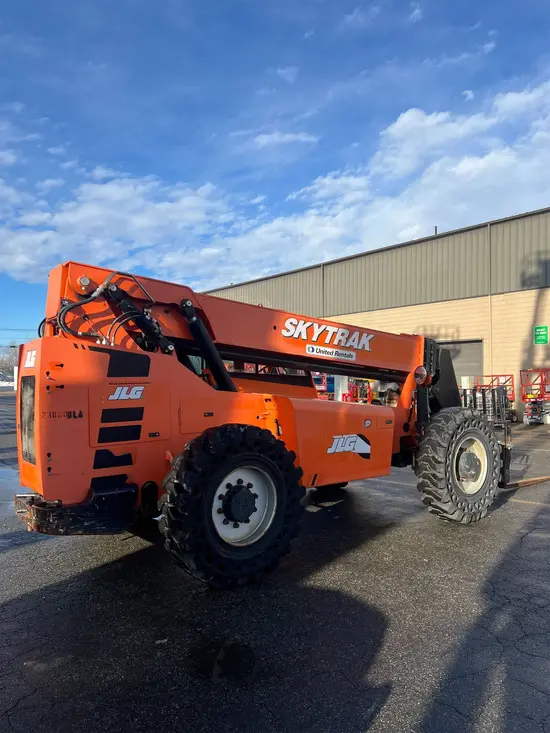 2015 SKYTRAK 6042 Forklift