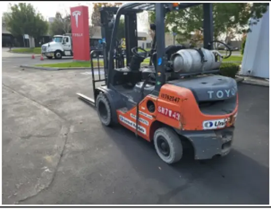 2018 Toyota 8FGU25 Warehouse Forklift