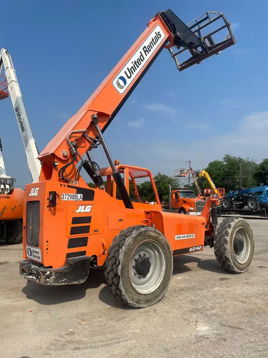 2016 SKYTRAK 6042 Forklift