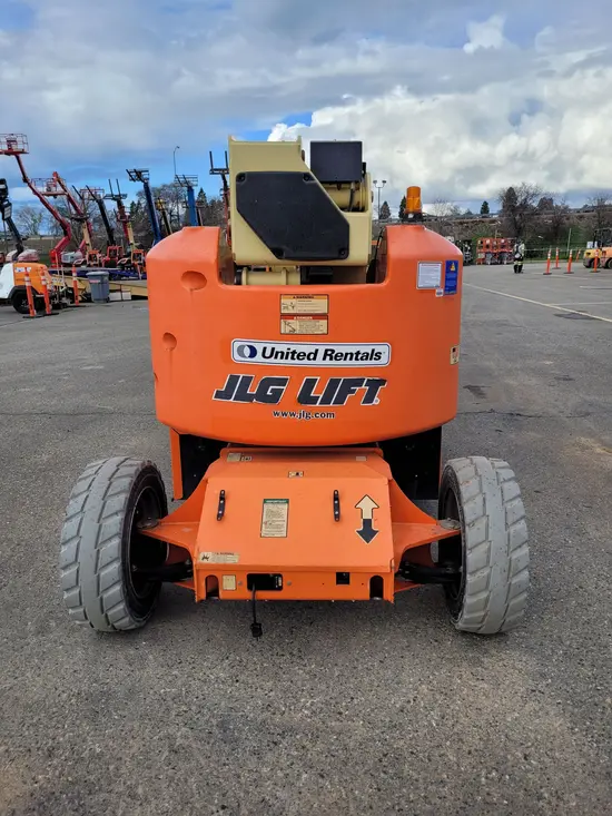 2015 JLG E450AJ Articulating Boom Lift