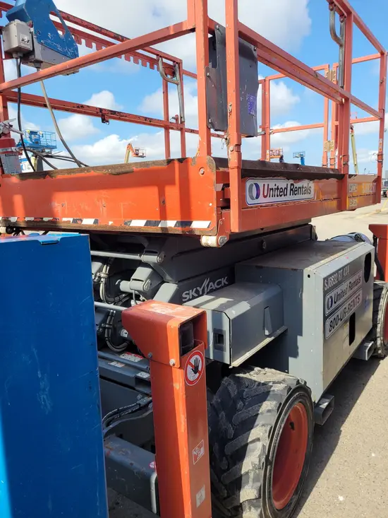 2017 Skyjack SJ6832RT Rough Terrain Scissor Lift