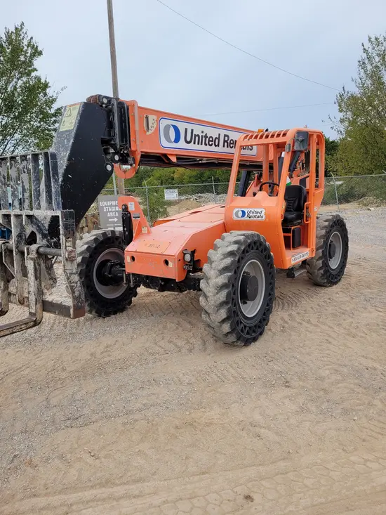 2016 SKYTRAK 6042 Forklift