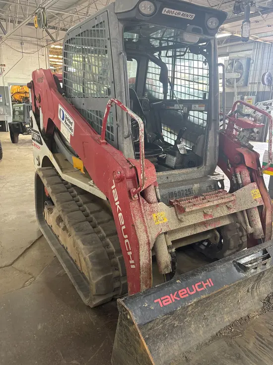 2017 Takeuchi TL10V2-CR Track Loader