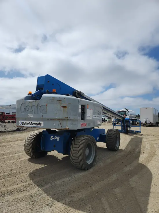 2016 Genie S-85 Boom Lift