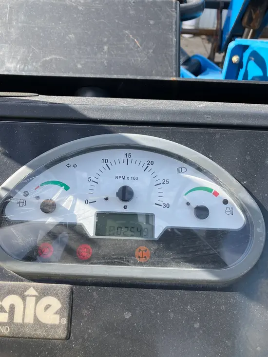 2015 Genie GTH-1056 Forklift