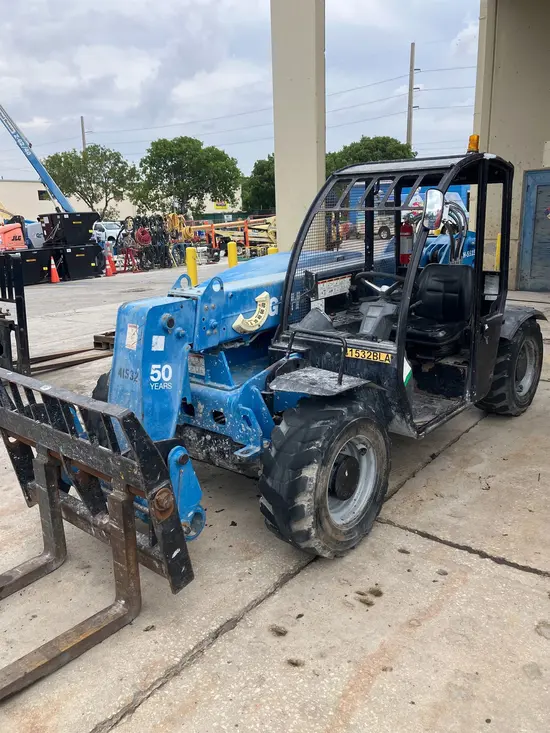 2017 Genie GTH-5519 Forklift