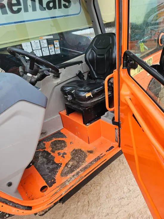 2016 JLG 1055 Forklift