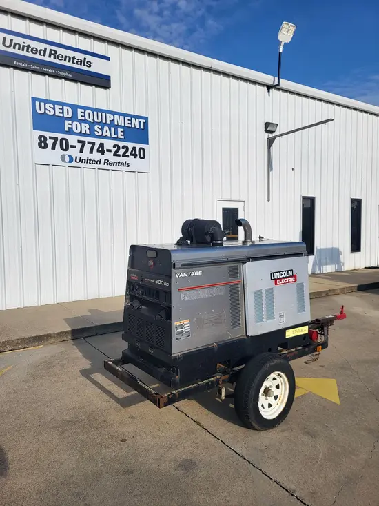 2017 Lincoln Electric VANTAGE 600SD Welder
